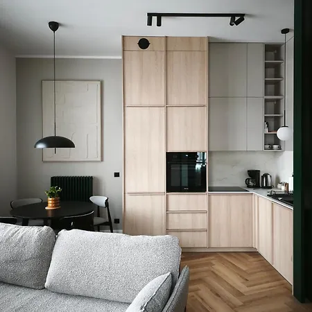 Rail & Old Town Poznań