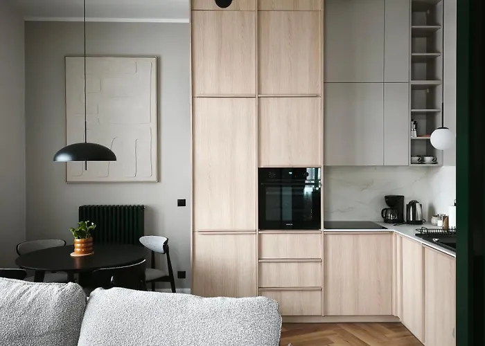 Rail & Old Town Poznań