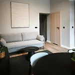 Rail & Old Town Apartment Poznan