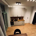 Rail & Old Town Apartment