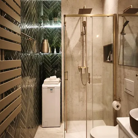 Apartment Rail & Old Town
