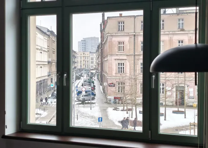 Rail & Old Town Apartment