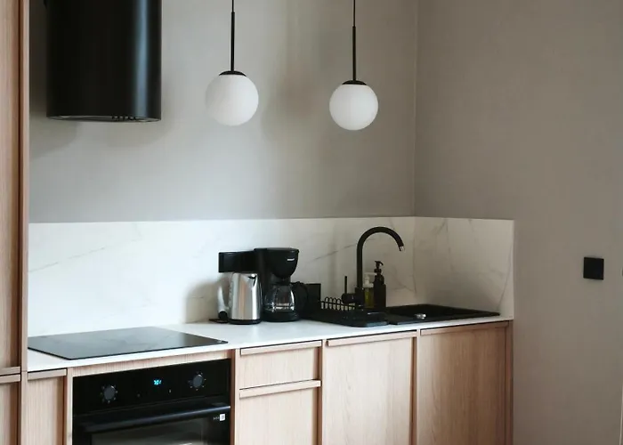 Rail & Old Town Apartment Poznan